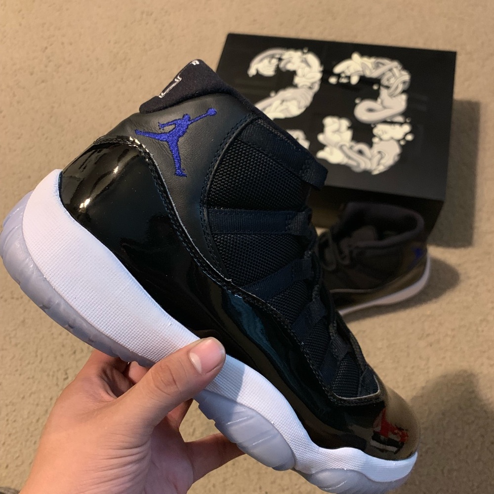 Air Jordan 11